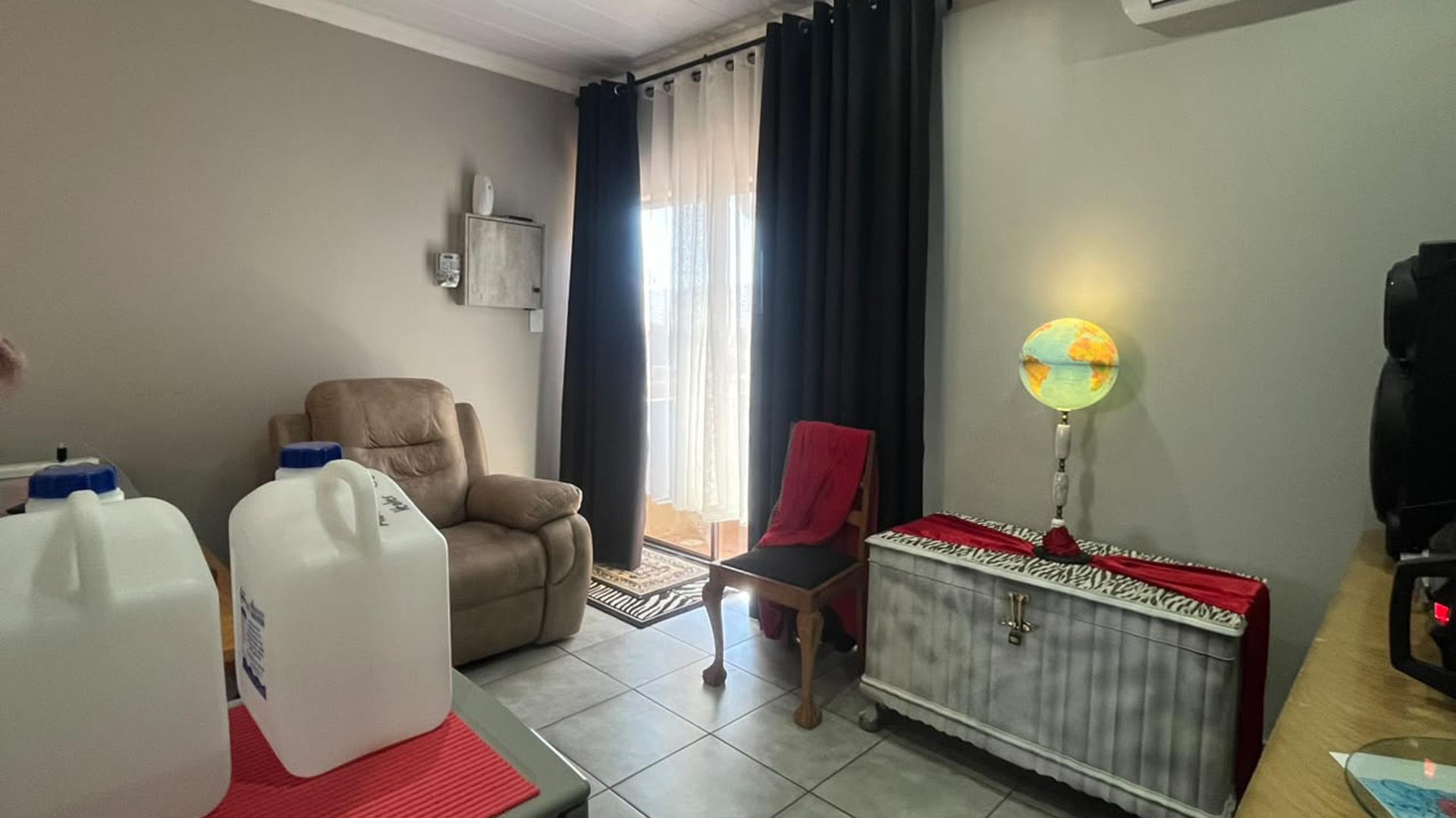 Lounges of property in Wilkoppies