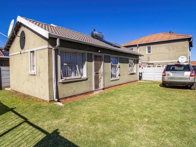 2 Bedroom House for Sale For Sale in Alberton - MR713956