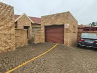 2 Bedroom 1 Bathroom Simplex for Sale for sale in Uitsig