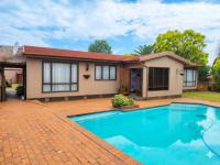  of property in Klippoortjie AH