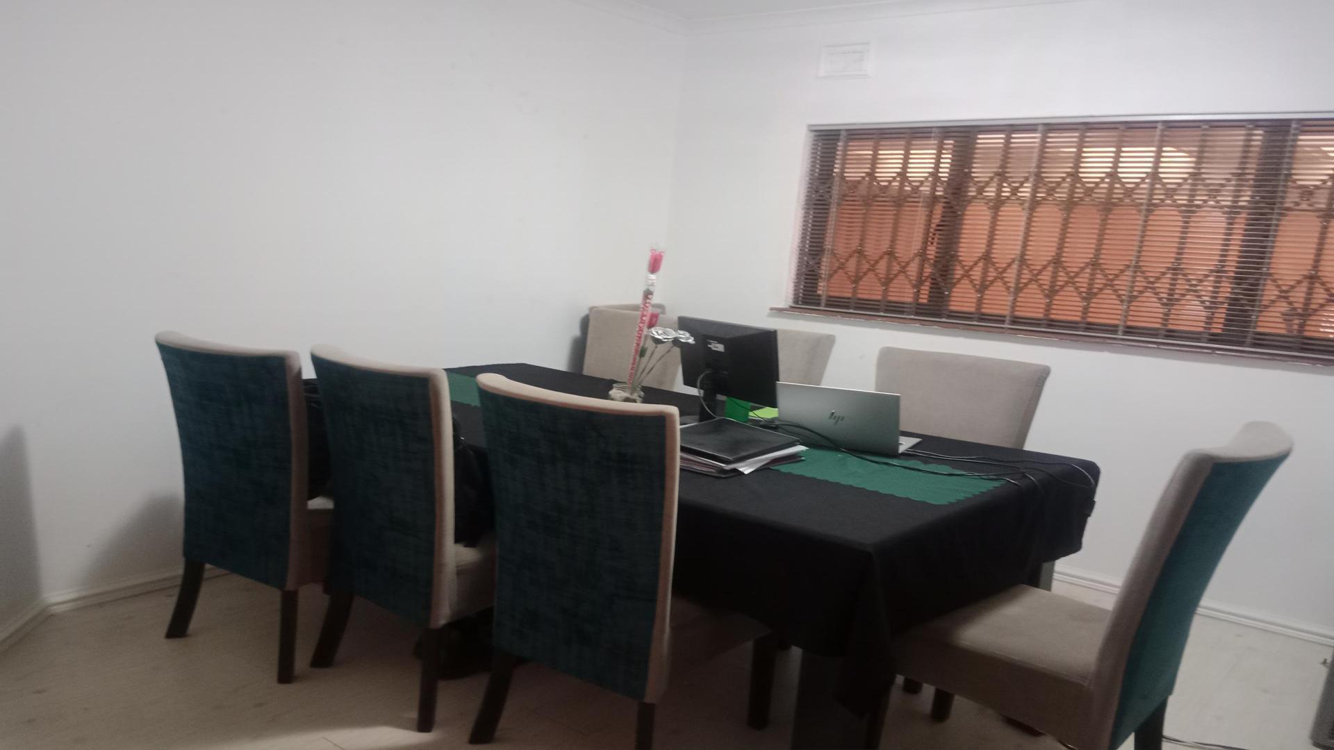 Dining Room of property in Bluff