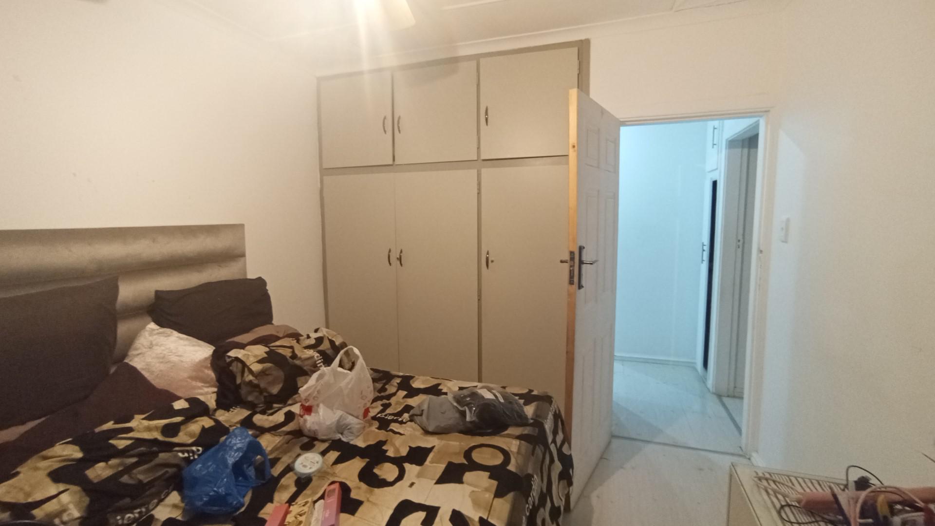 Bed Room 2 - 18 square meters of property in Bluff