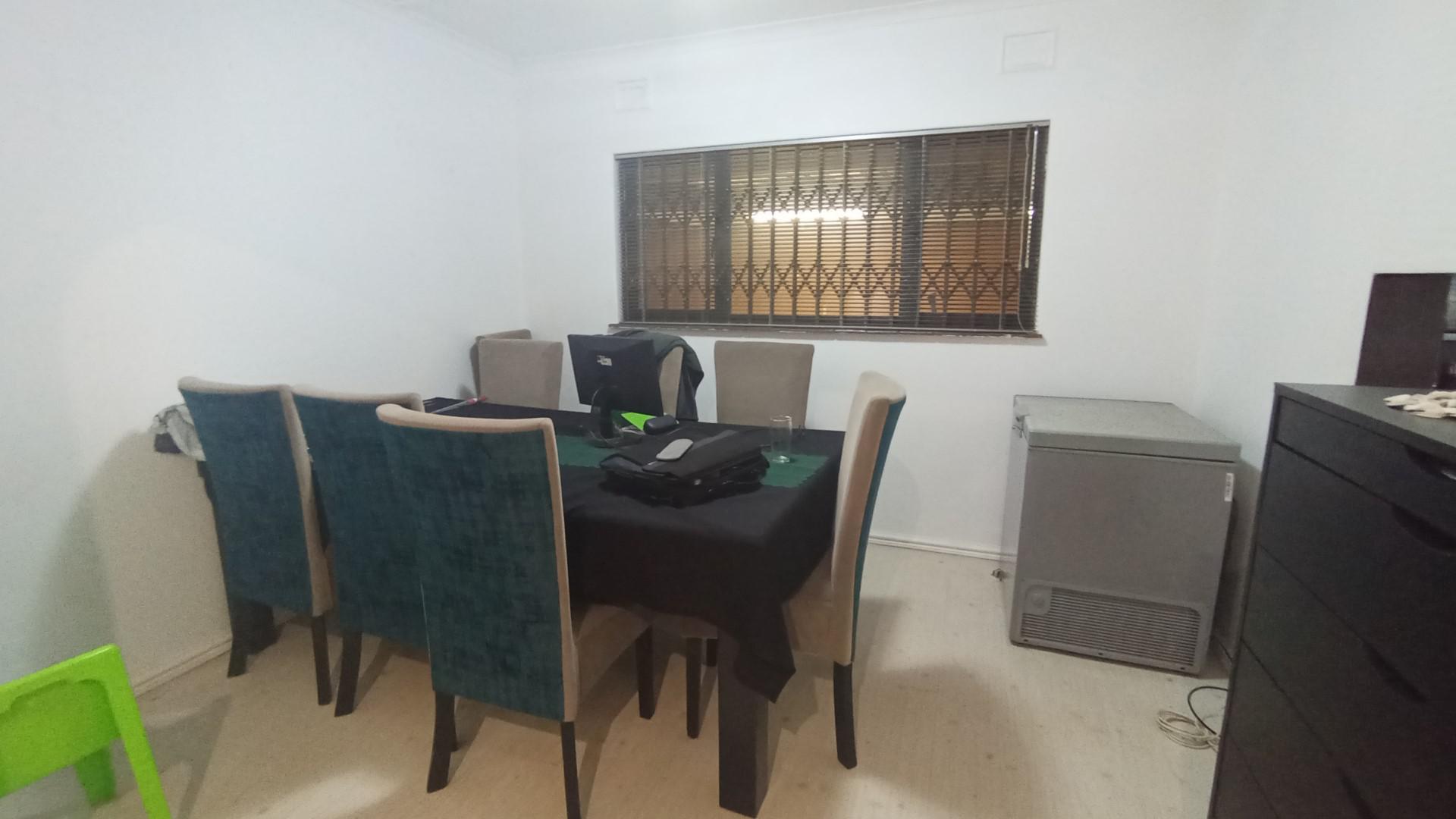 Entertainment of property in Bluff