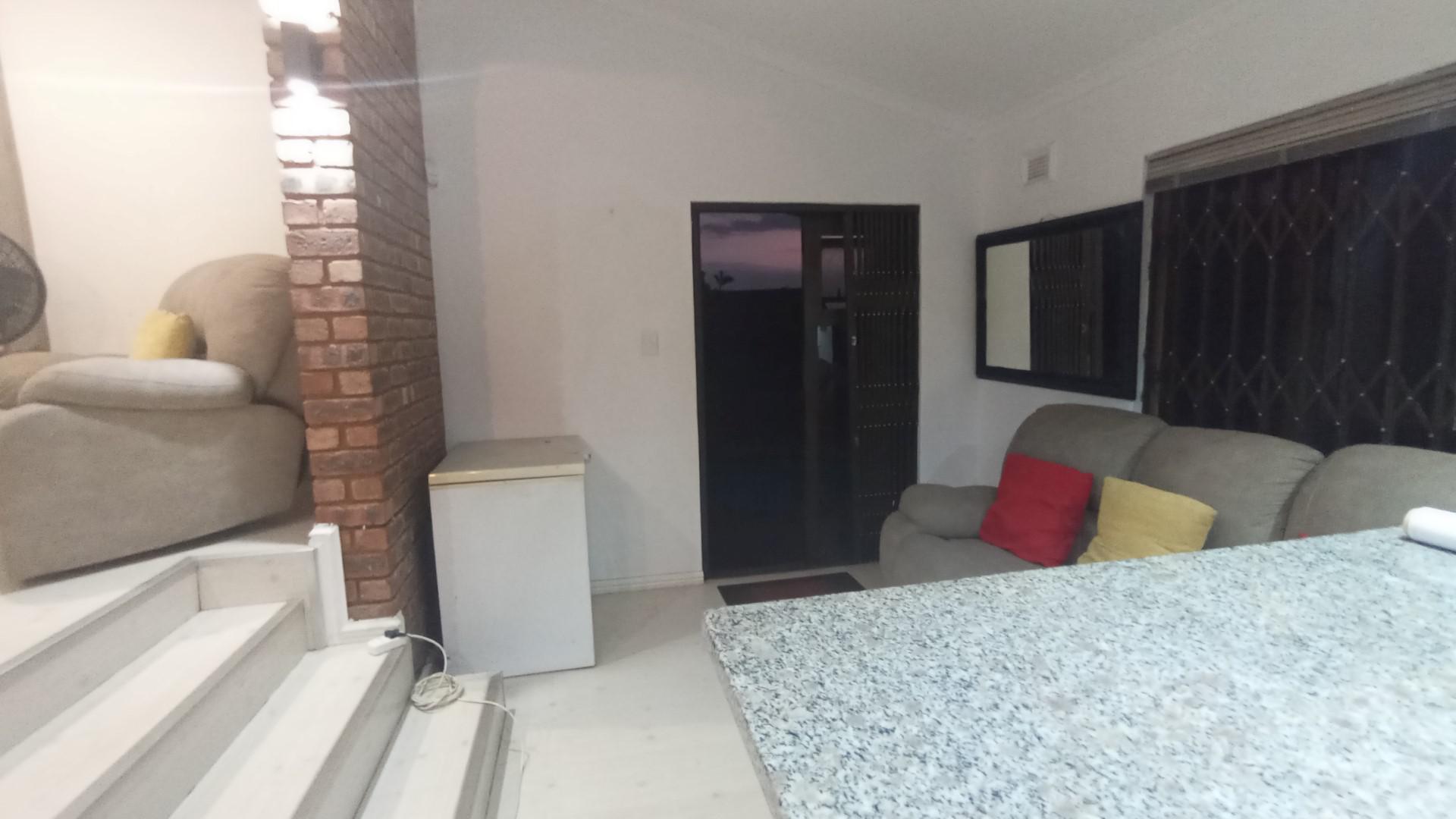 Entertainment of property in Bluff