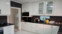 Kitchen of property in Bluff