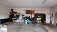Garage of property in Bluff