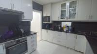 Kitchen - 23 square meters of property in Bluff