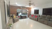 Dining Room - 18 square meters of property in Bluff