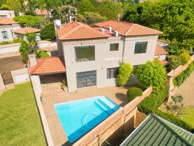 4 Bedroom House for Sale For Sale in Boschdal - MR714006