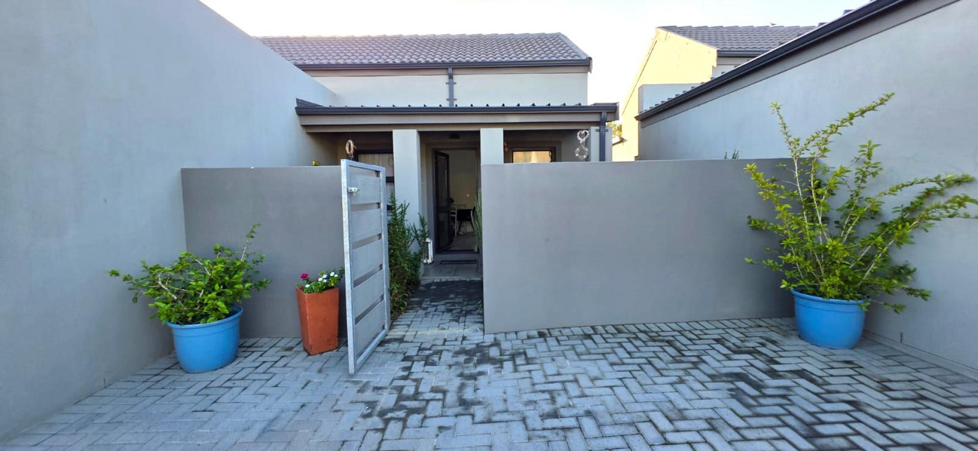  of property in Gordons Bay
