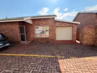 2 Bedroom 1 Bathroom Cluster to Rent for sale in Nigel