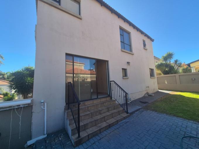 4 Bedroom Simplex for Sale For Sale in Bassonia Rock - MR714043