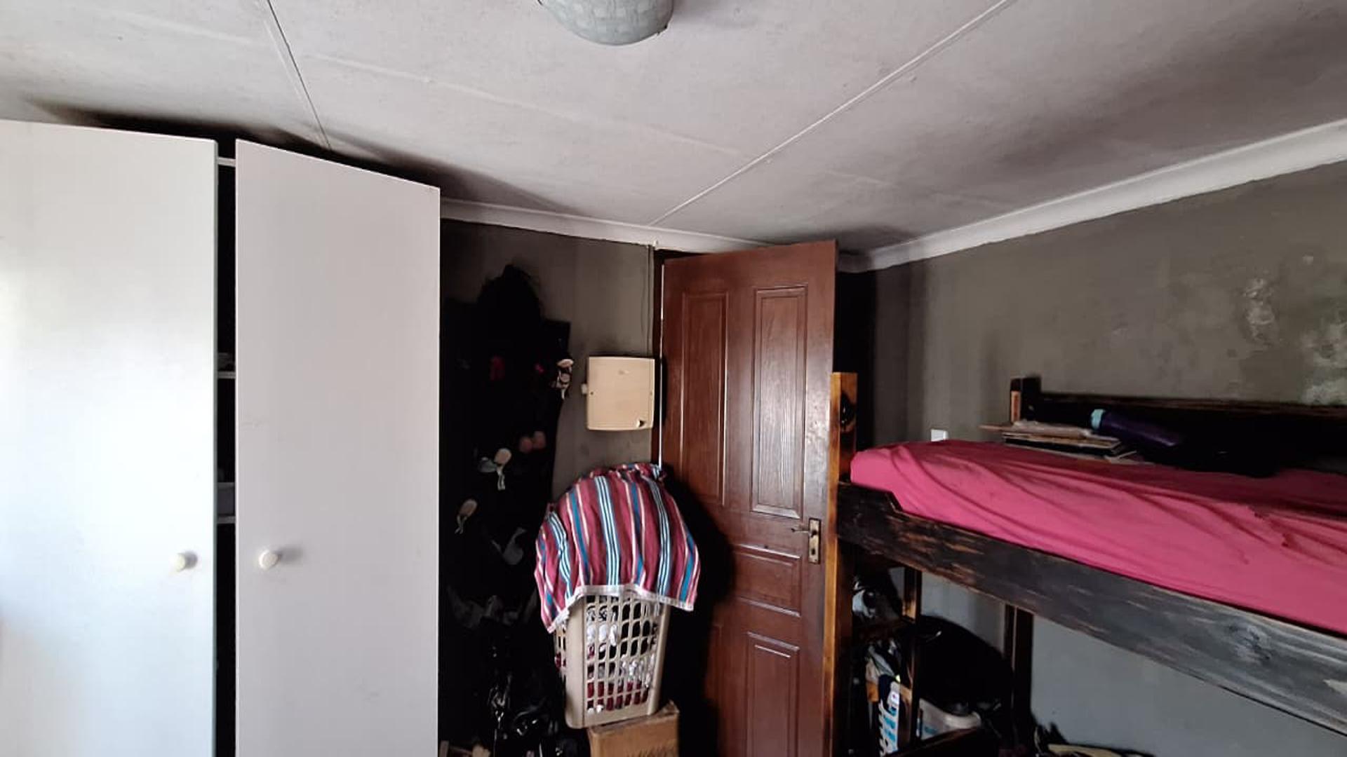 Bed Room 1 - 38 square meters of property in Kensington - JHB