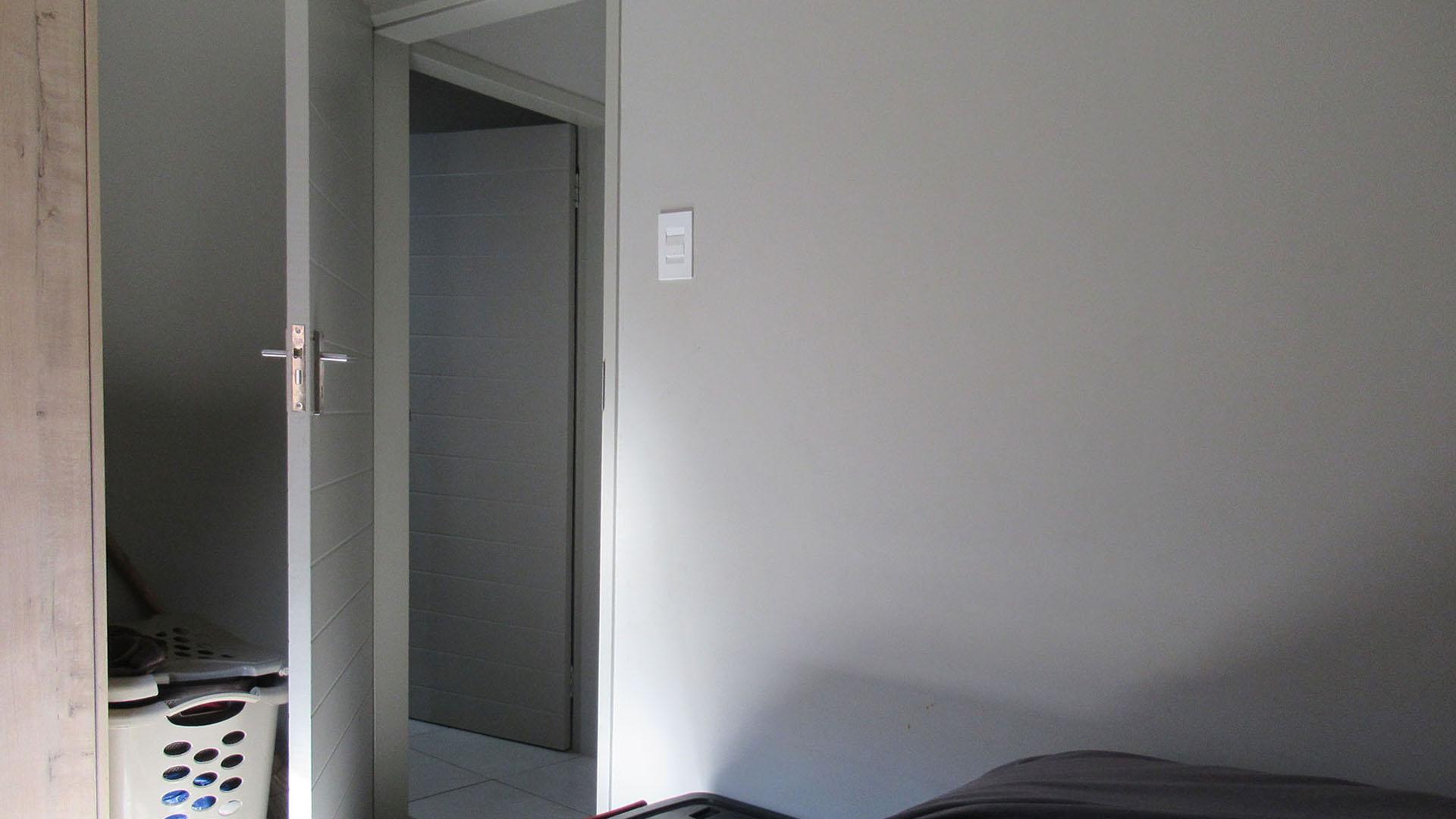 Bed Room 1 - 8 square meters of property in Cosmo City