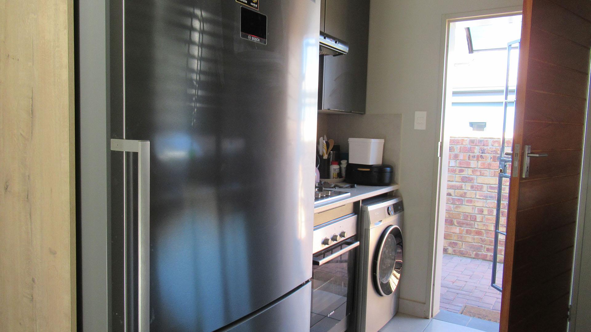Kitchen - 7 square meters of property in Cosmo City