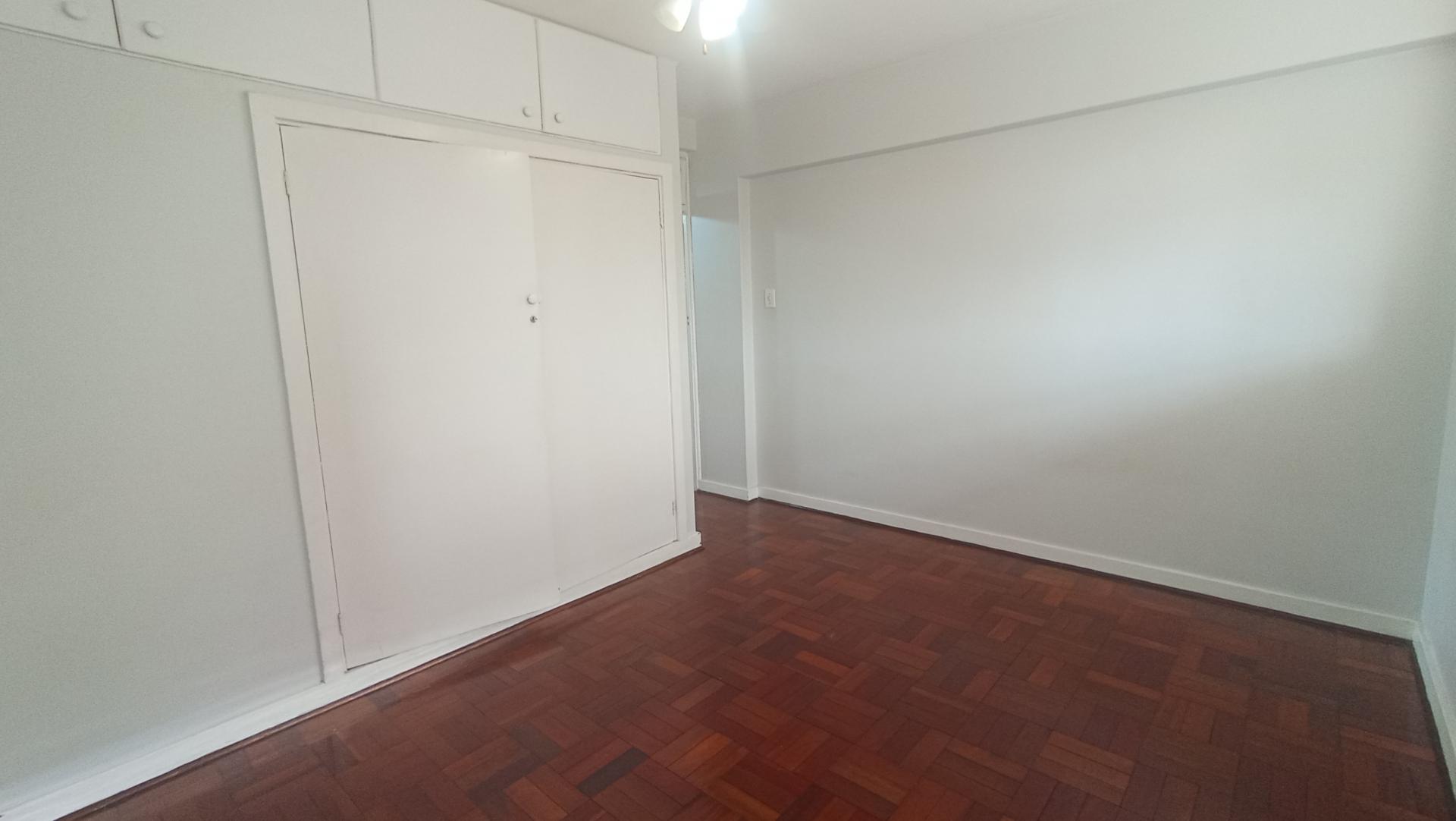 Bed Room 2 - 11 square meters of property in Bulwer (Dbn)