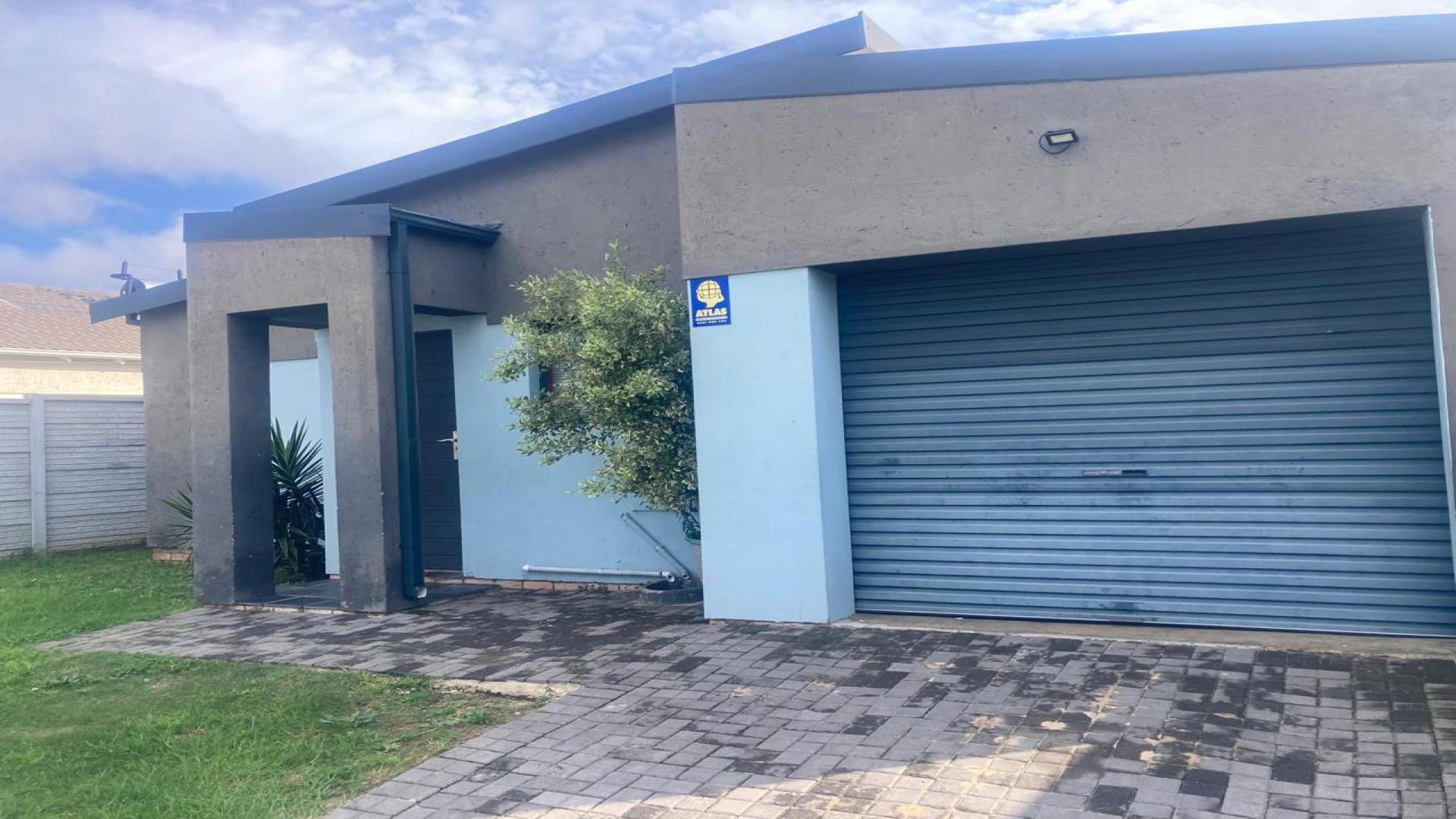 Front View of property in Ibhayi (Zwide)