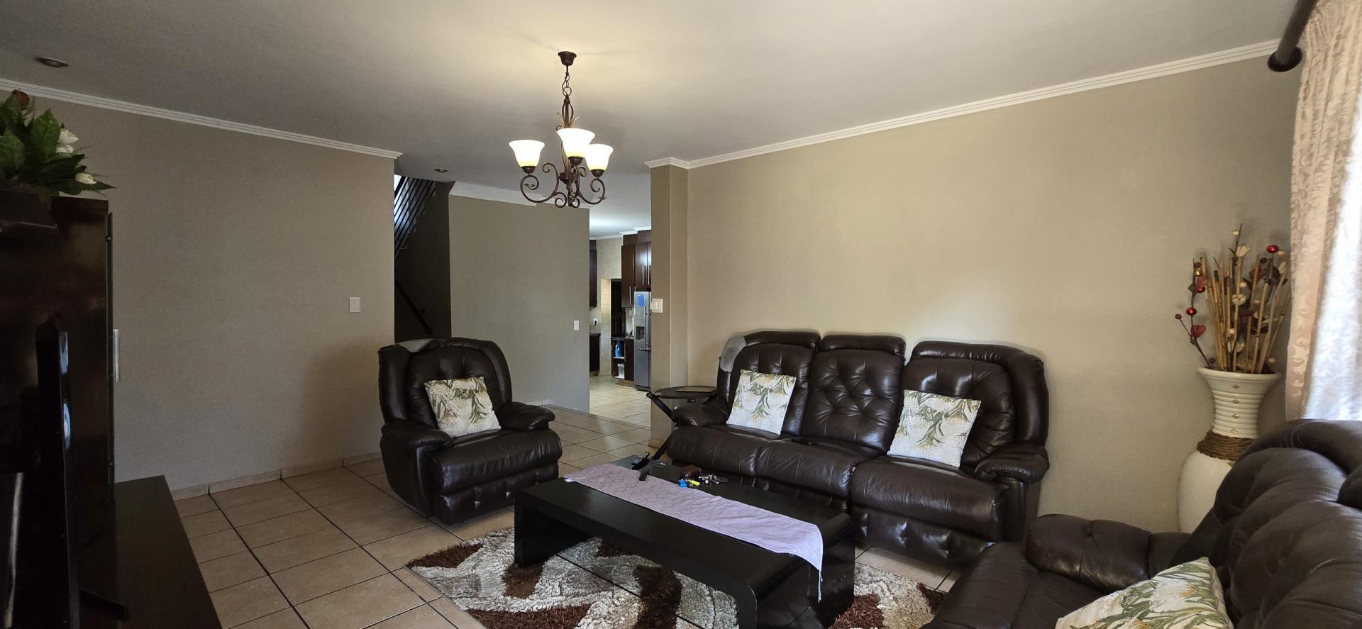  of property in Rooihuiskraal