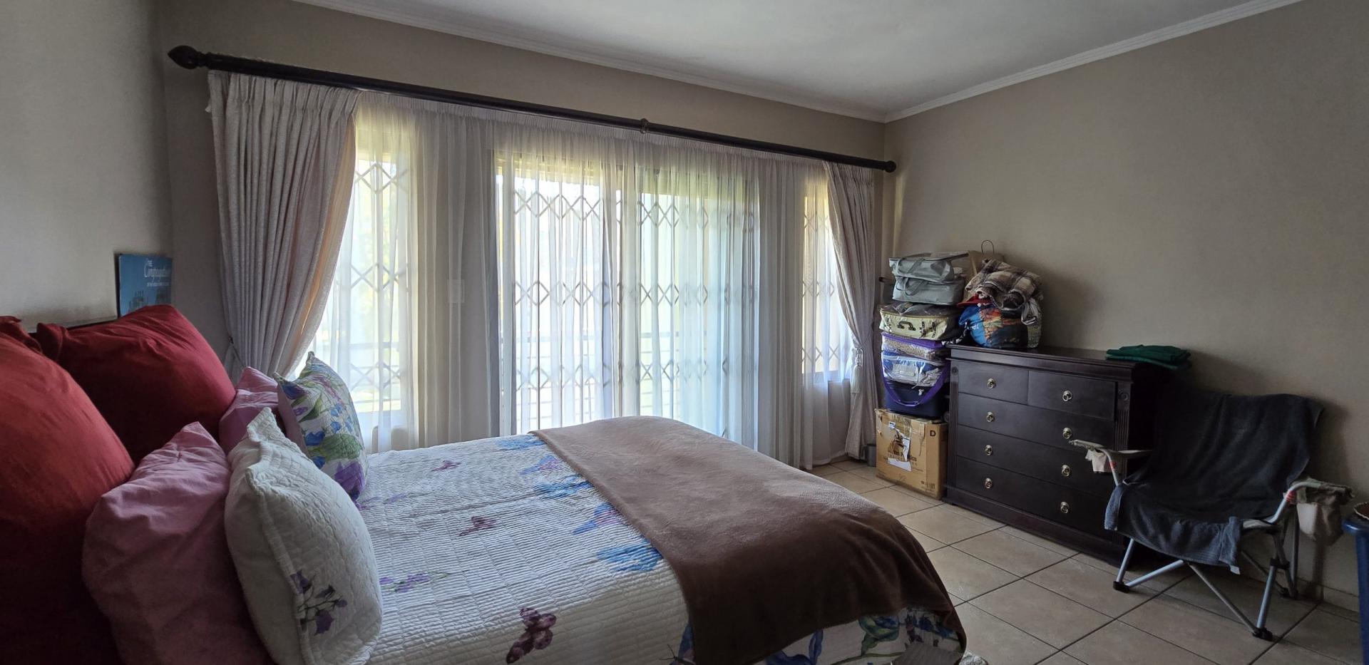  of property in Rooihuiskraal
