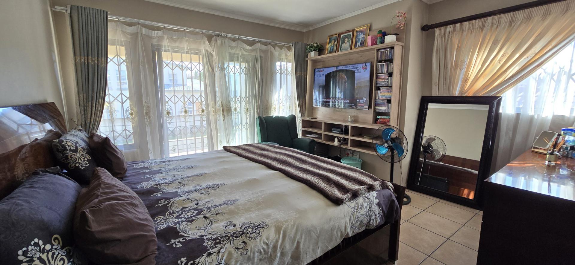  of property in Rooihuiskraal