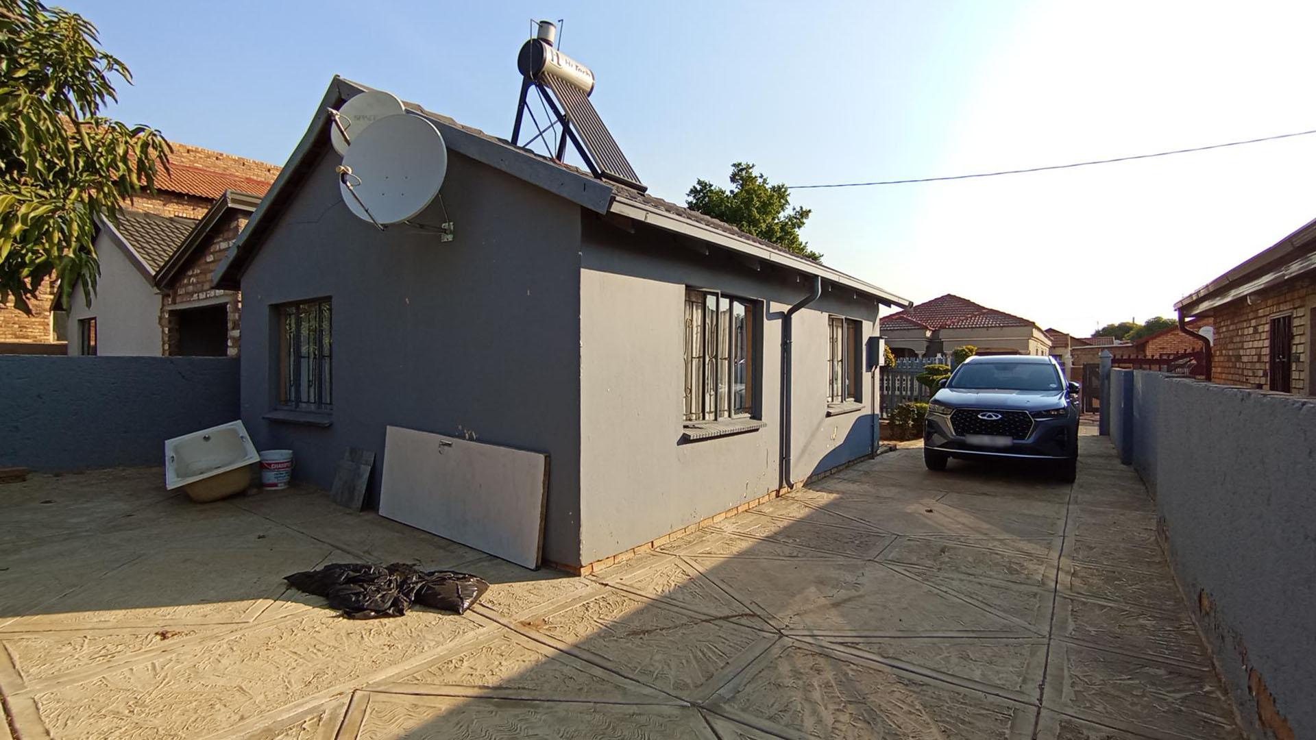 Backyard of property in Soshanguve
