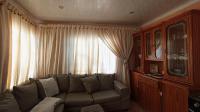 Lounges - 13 square meters of property in Soshanguve