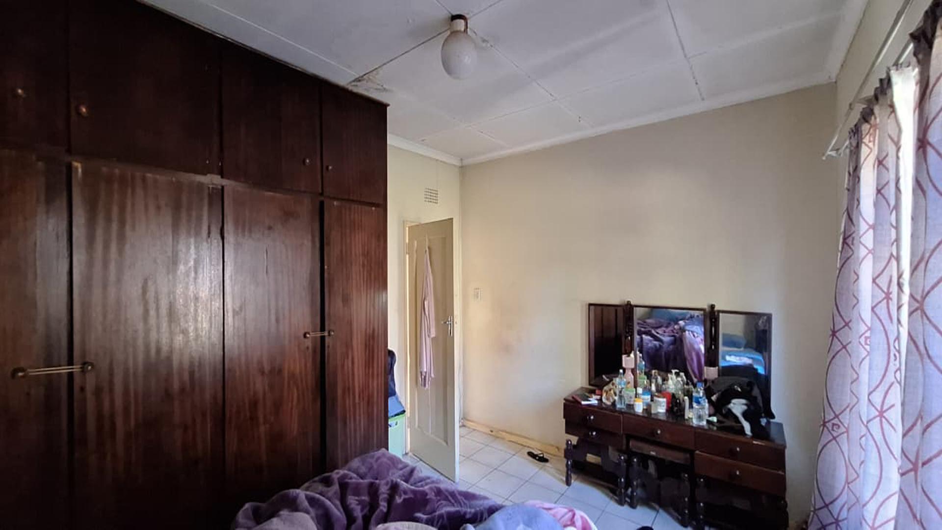 Bed Room 3 - 15 square meters of property in Wentworth Park