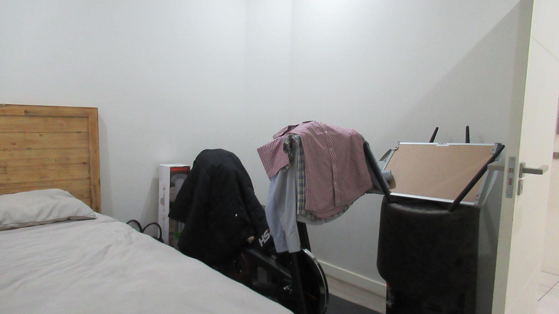 Bed Room 1 - 14 square meters of property in Bryanston