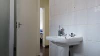 Bathroom 1 - 6 square meters of property in Helderkruin