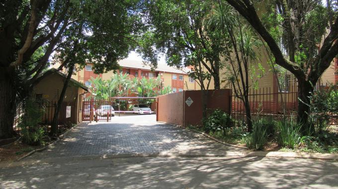 2 Bedroom Sectional Title for Sale For Sale in Weltevreden Park - Home Sell - MR714137
