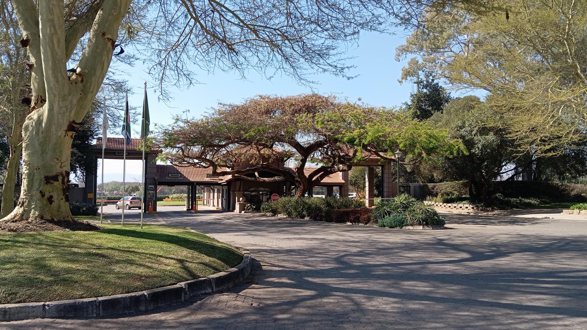 Front View of property in Pecanwood Estate