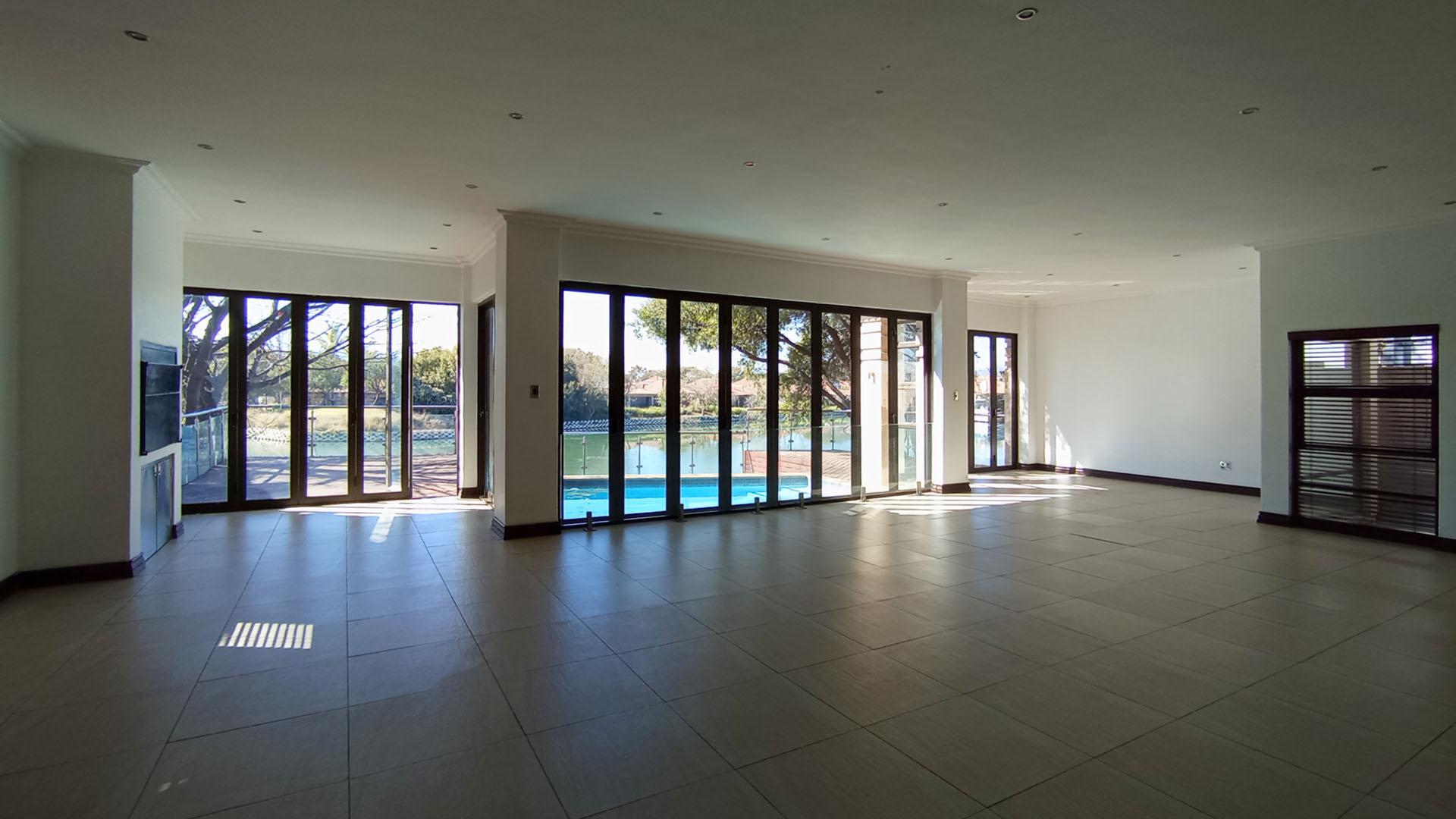 Lounges - 44 square meters of property in Pecanwood Estate