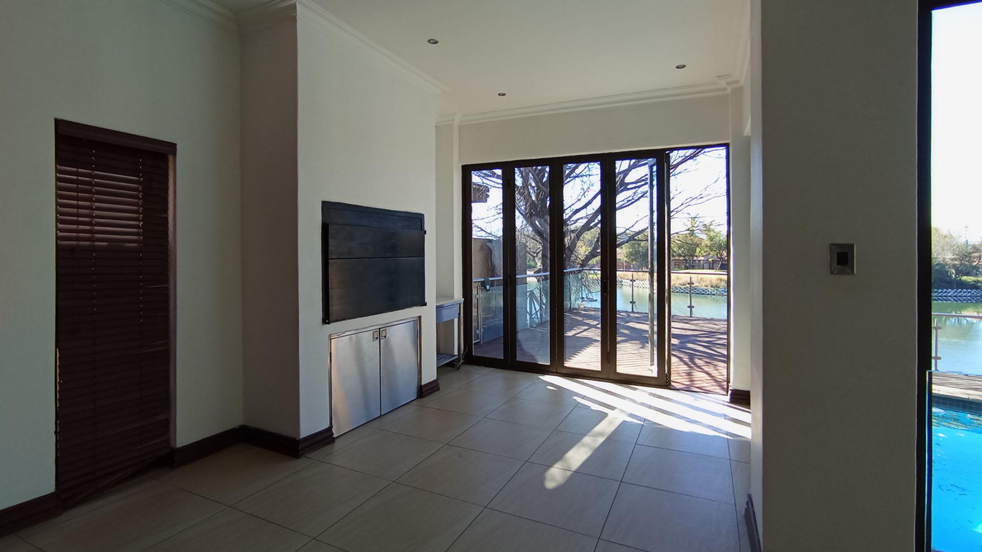 Entertainment - 26 square meters of property in Pecanwood Estate