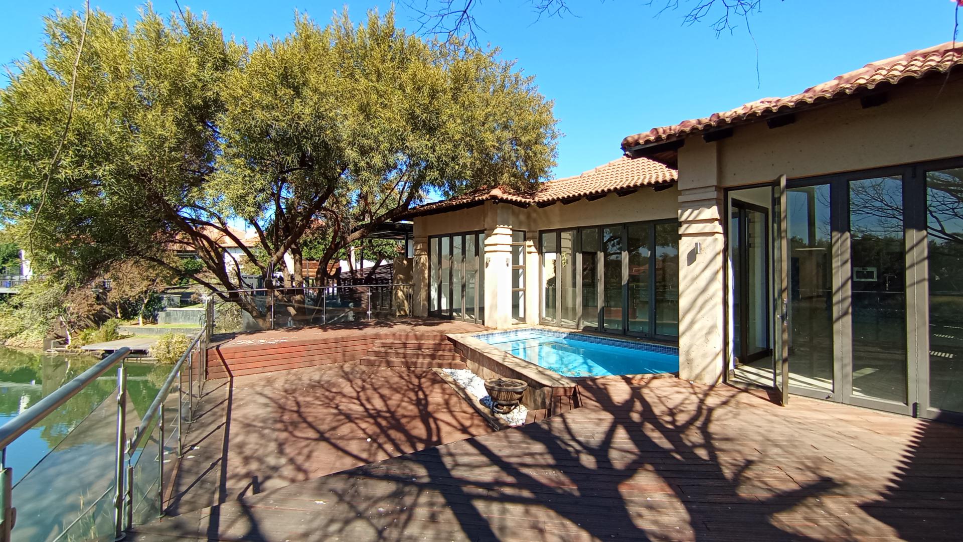 Patio - 98 square meters of property in Pecanwood Estate