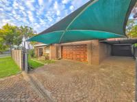  of property in Magalieskruin