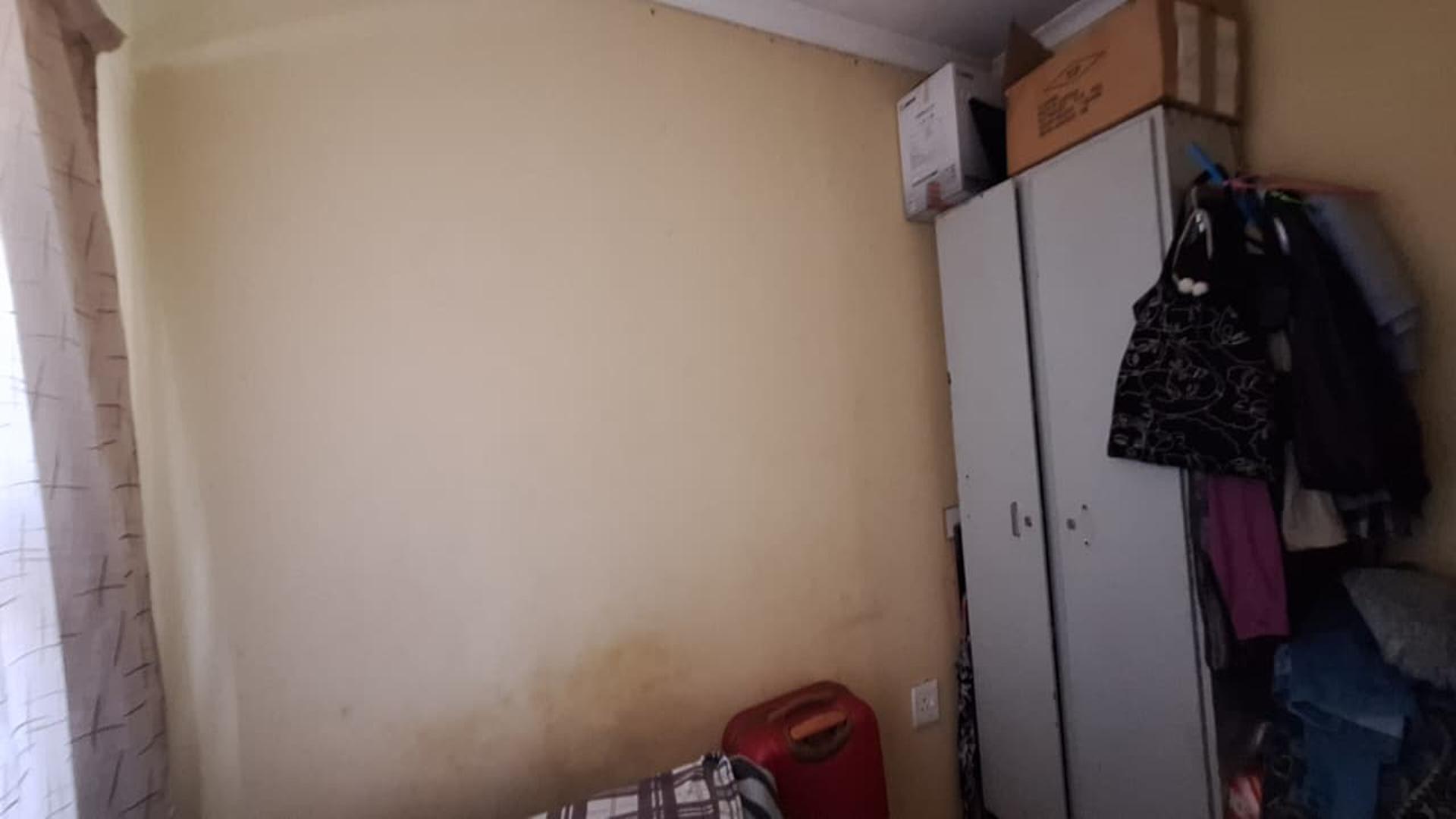 Bed Room 2 - 8 square meters of property in Mayfield