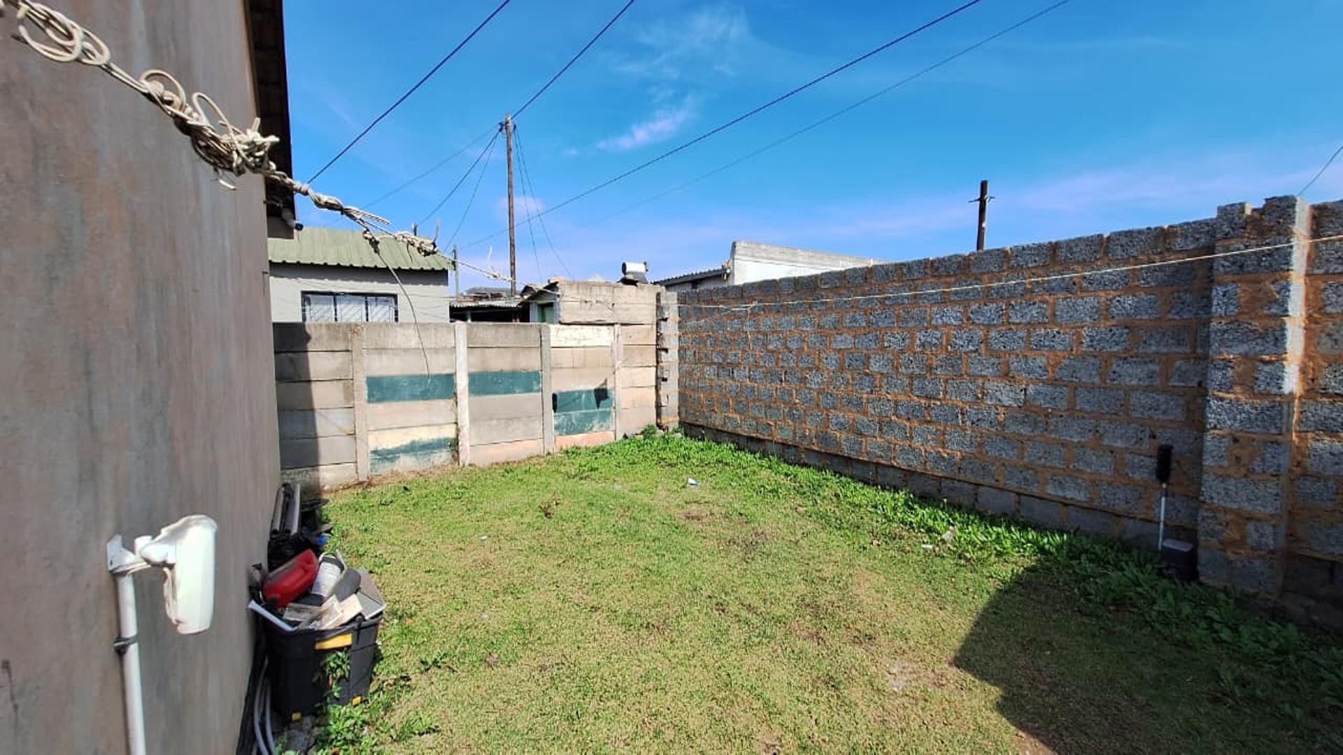 Backyard of property in Mayfield