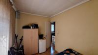 Bed Room 1 - 13 square meters of property in Mayfield