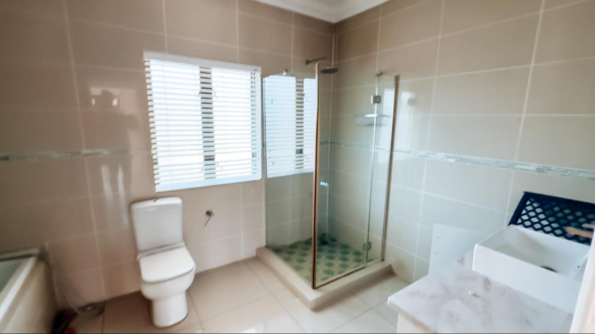 Bathroom 2 of property in Broadacres
