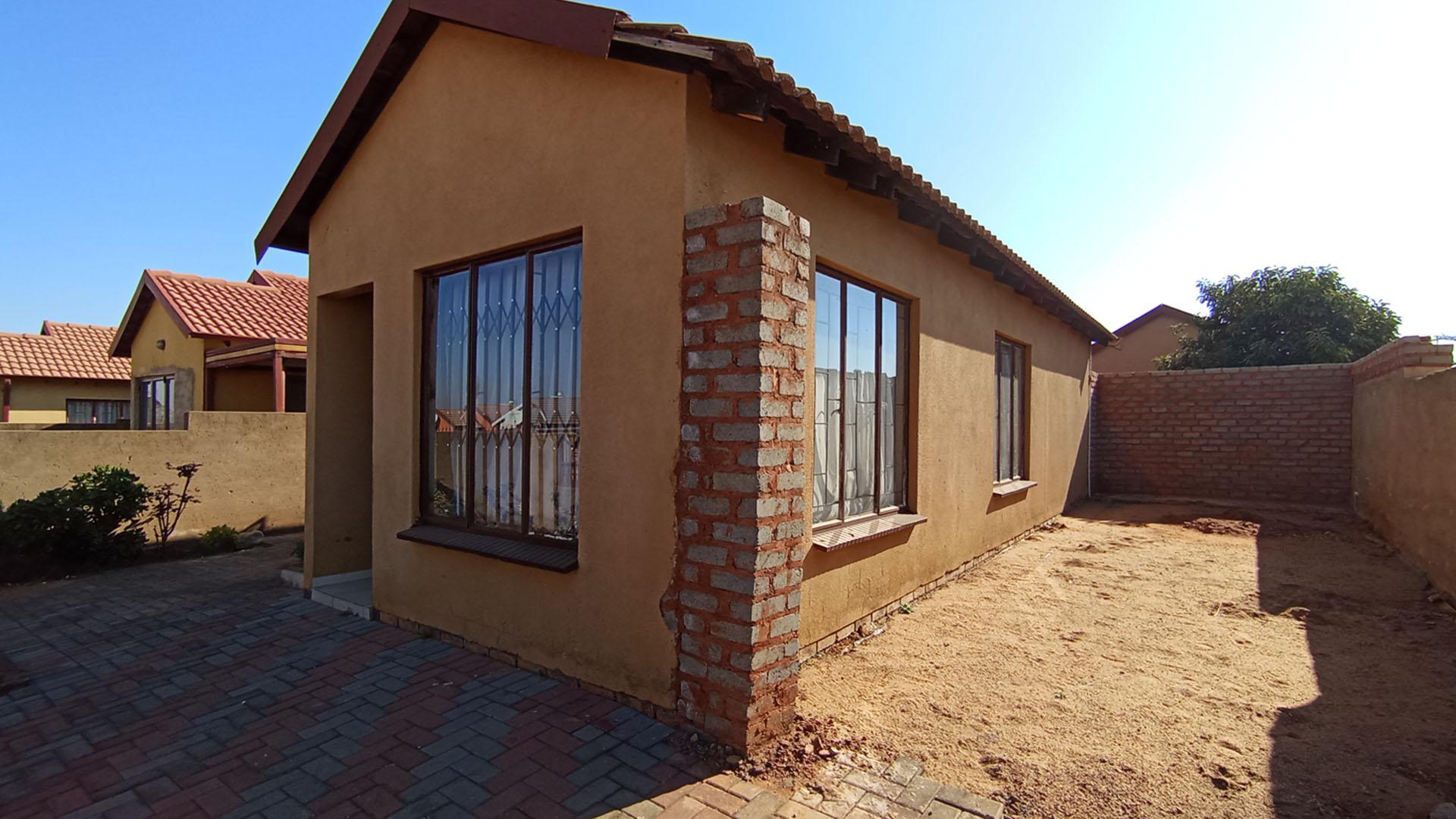 Front View of property in Soshanguve East