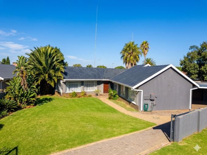 3 Bedroom House for Sale For Sale in Randhart - MR714269