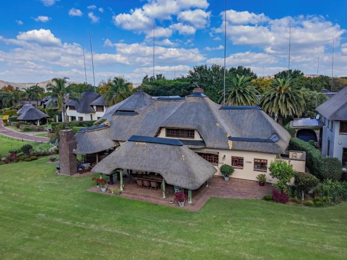 4 Bedroom House for Sale For Sale in Hartbeespoort - MR714272