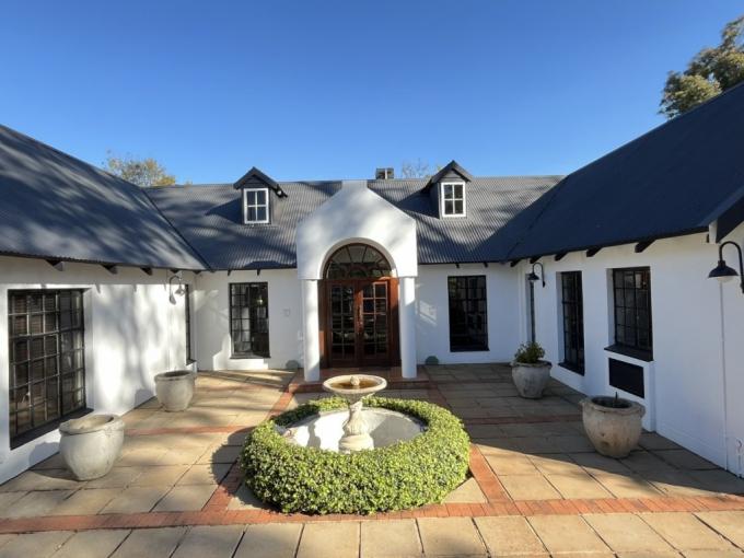 Commercial for Sale For Sale in Die Hoewes - MR714274