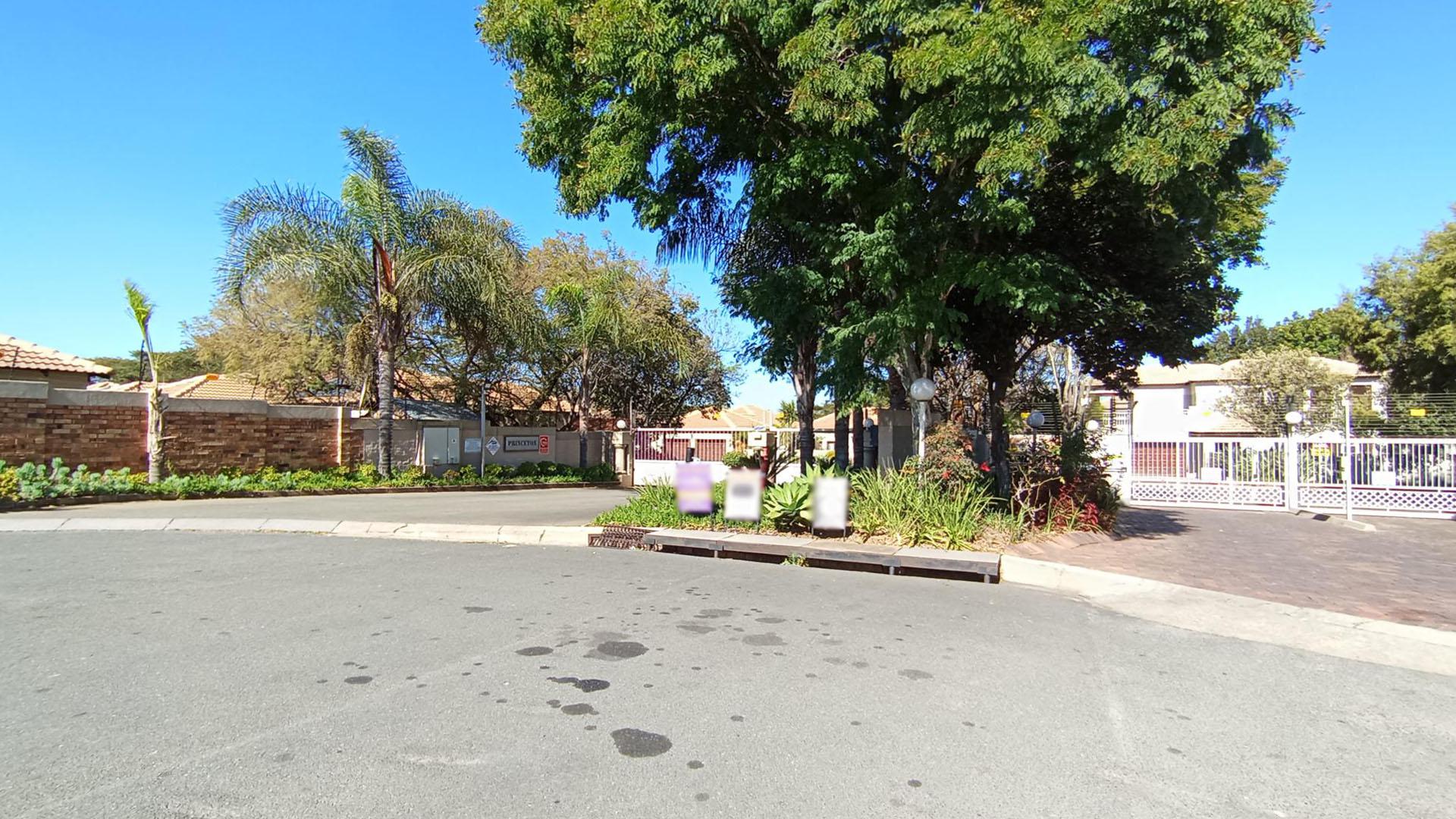 Front View of property in Kyalami Hills
