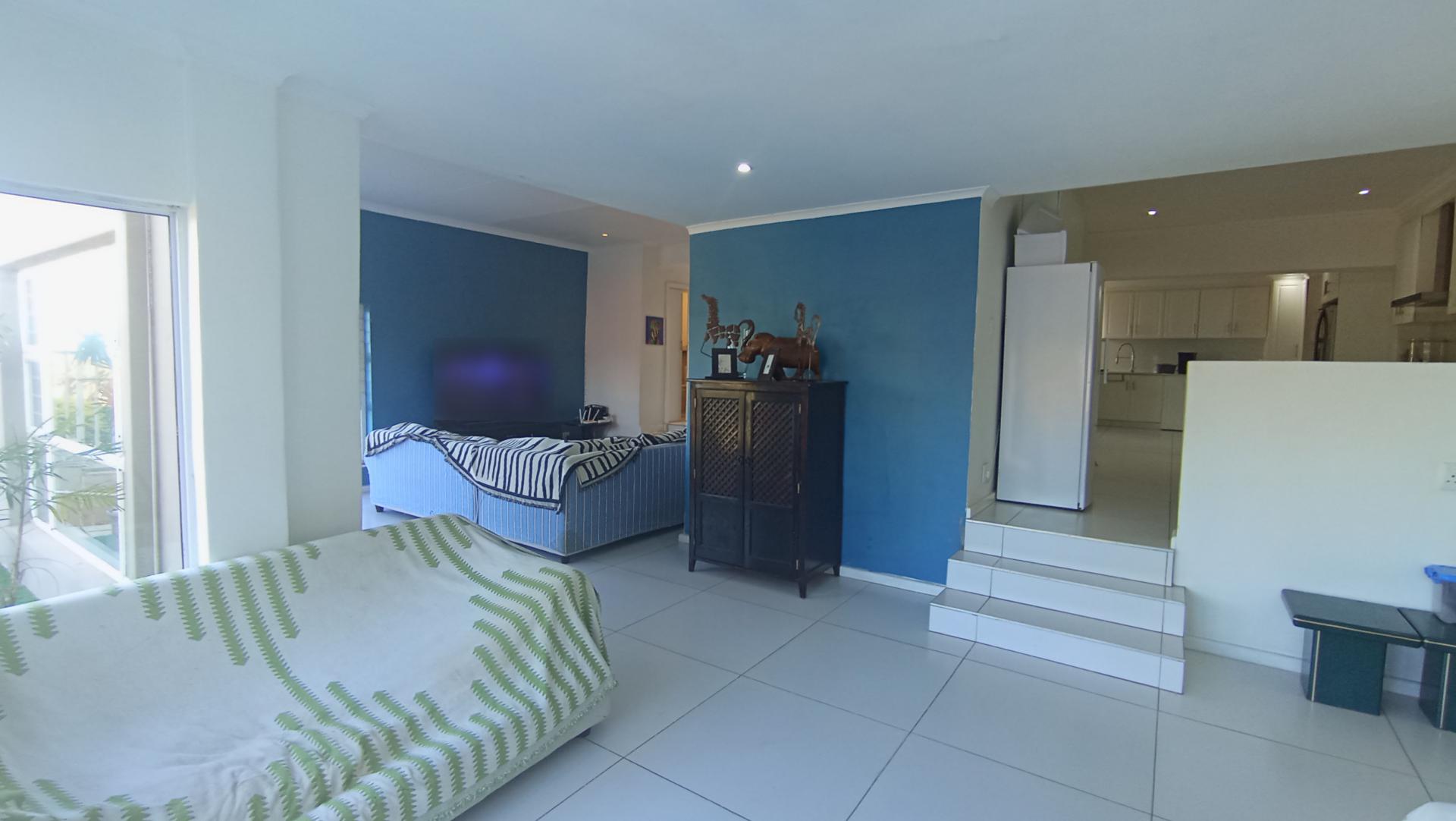 Lounges of property in Scottburgh
