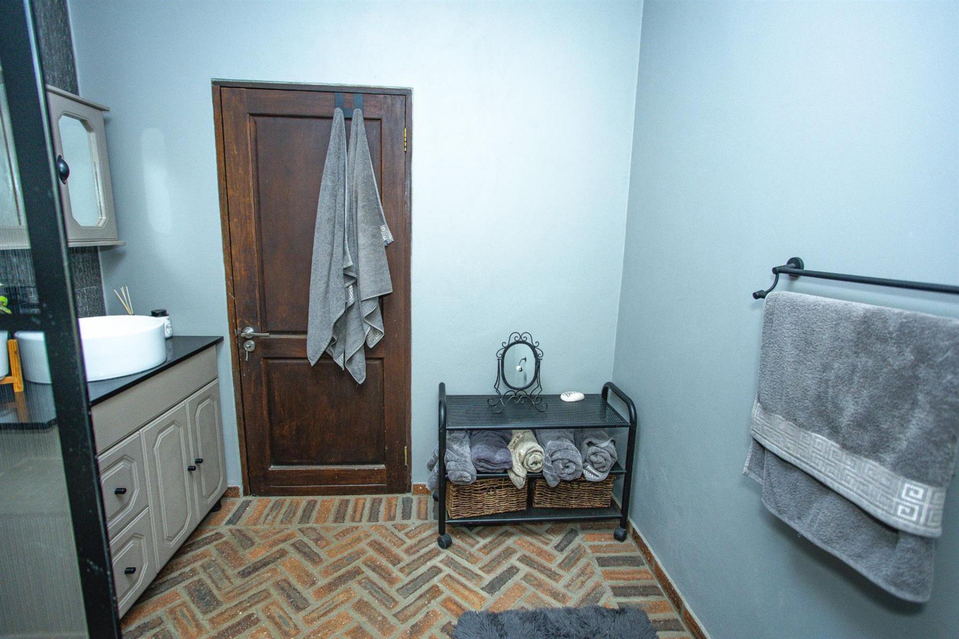  of property in Henley-on-Klip