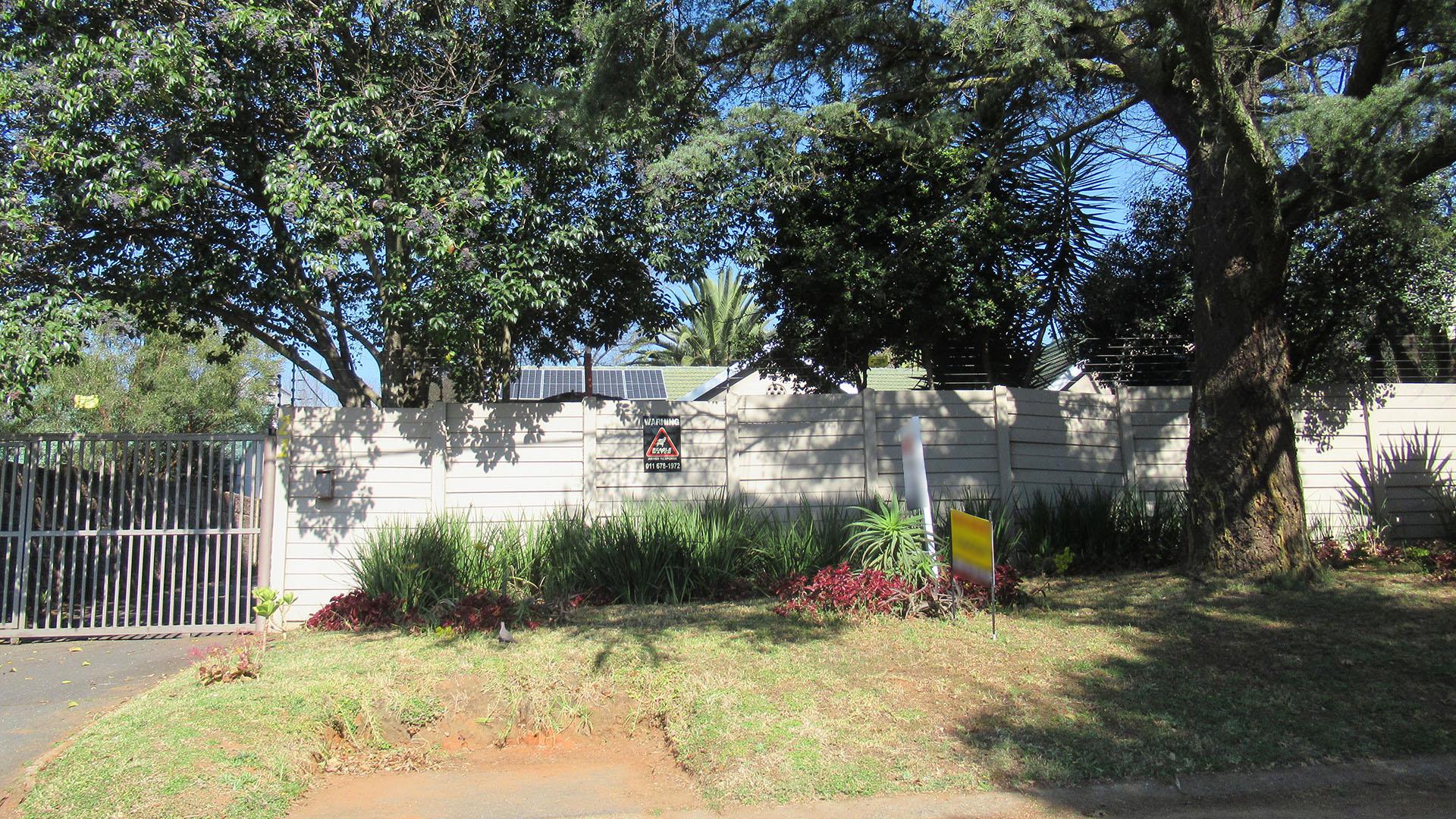 Front View of property in Blairgowrie