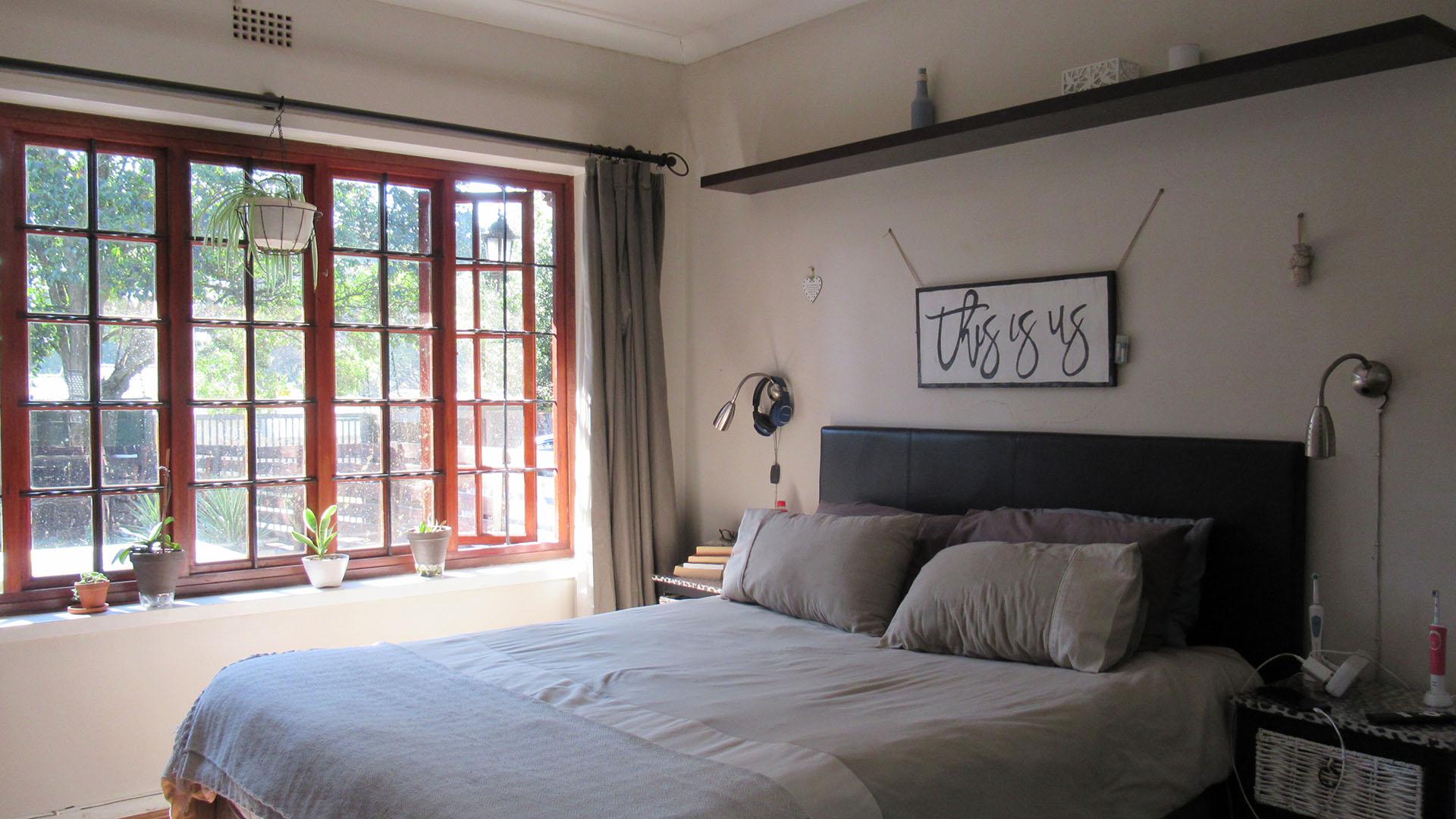 Main Bedroom - 18 square meters of property in Blairgowrie