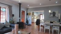 Lounges - 37 square meters of property in Blairgowrie
