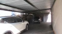 Carport  - 62 square meters of property in Blairgowrie